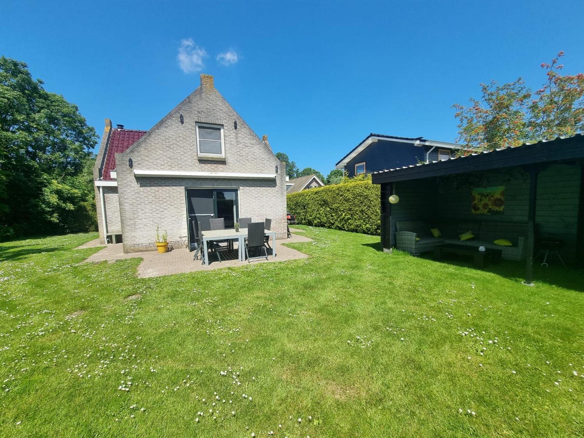 'T Wad Villa Tzummarum Exteriör bild